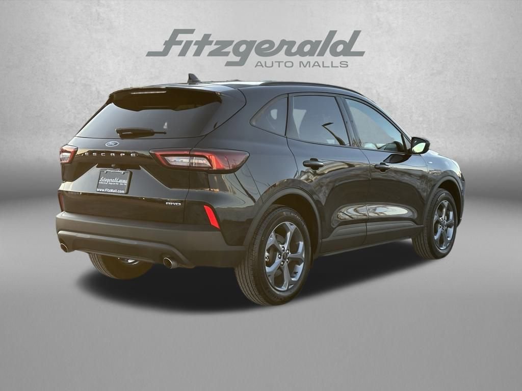 Used 2025 Ford Escape ST-Line image 5
