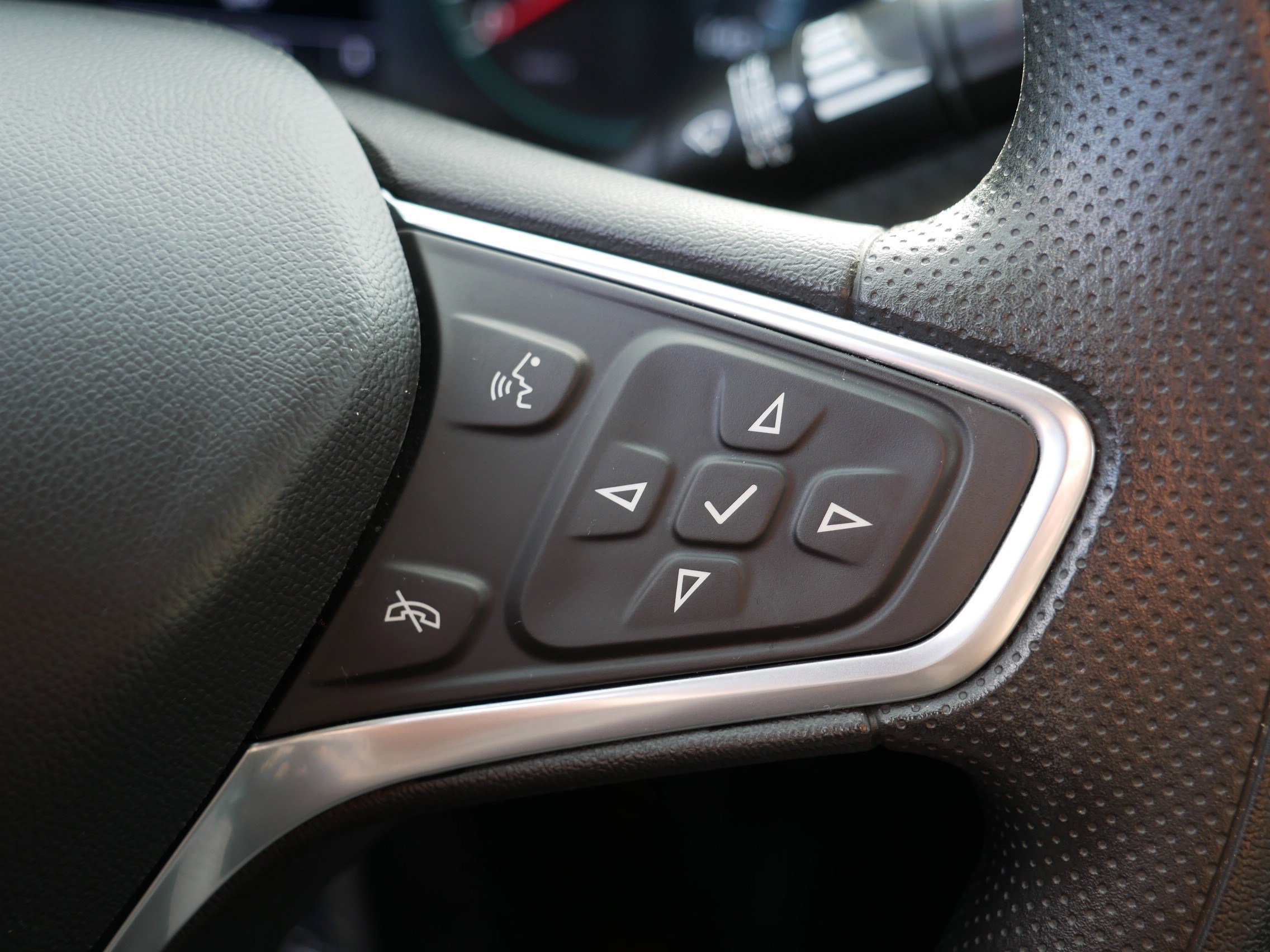 Used 2023 Chevrolet Malibu LS w/ Driver Confidence Package image 29