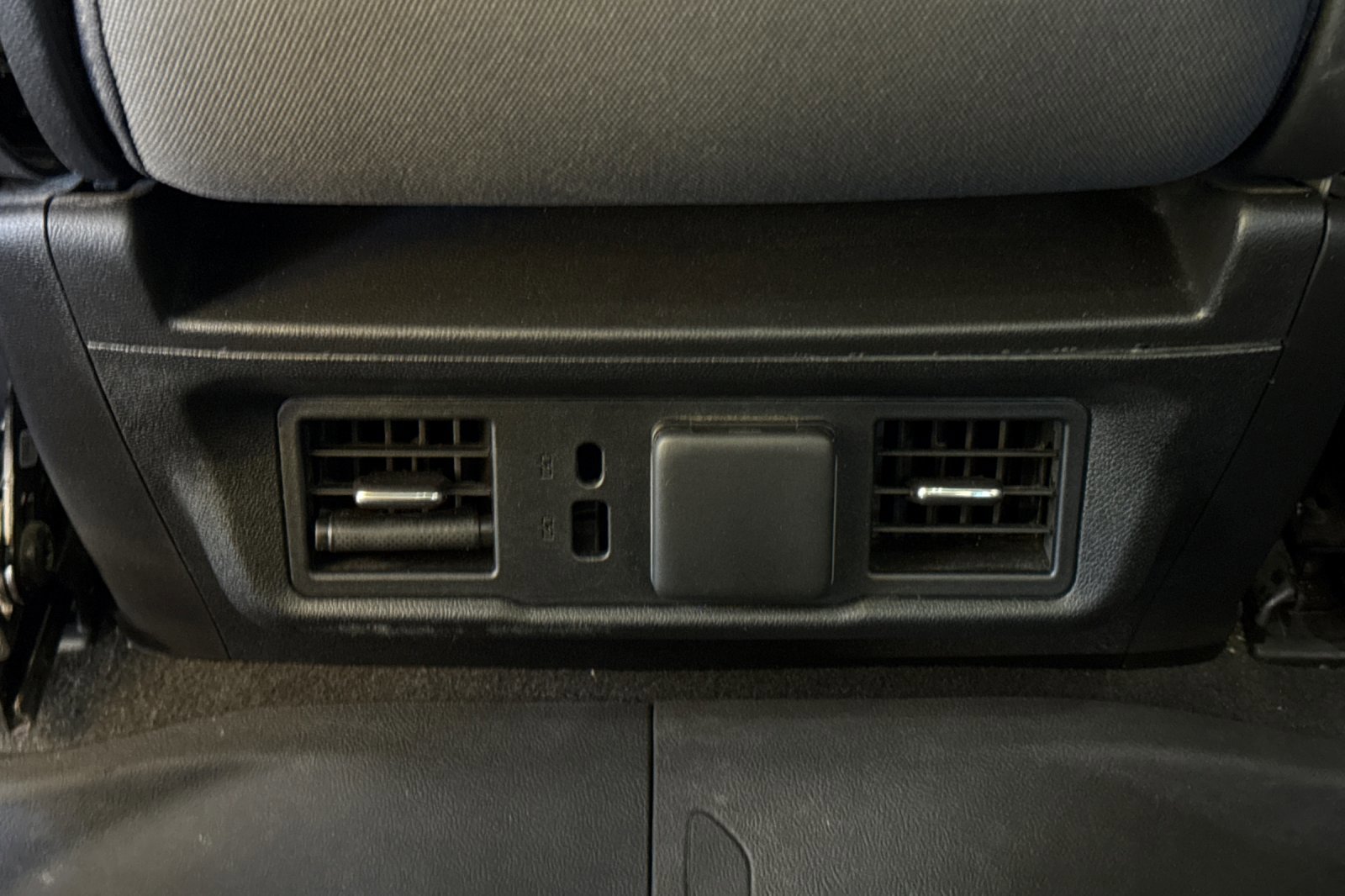 Used 2024 Chevrolet Silverado 2500 LT w/ Convenience Package image 16