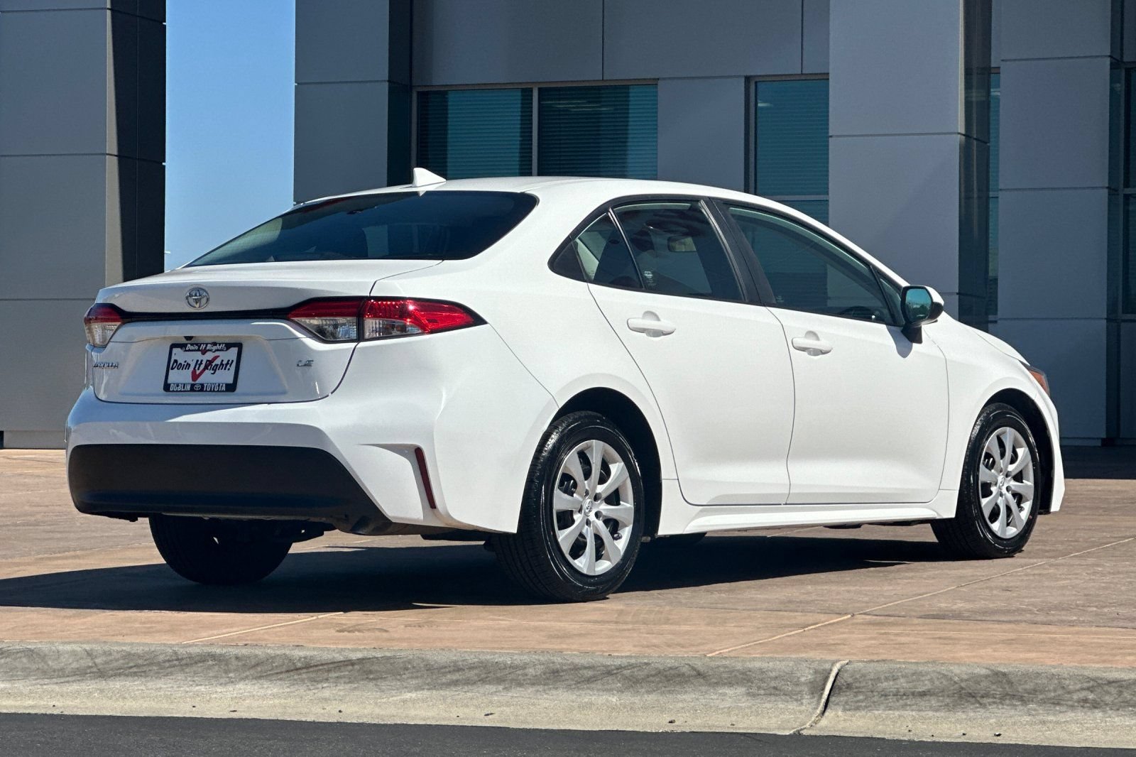 Certified 2023 Toyota Corolla LE FWD image 4