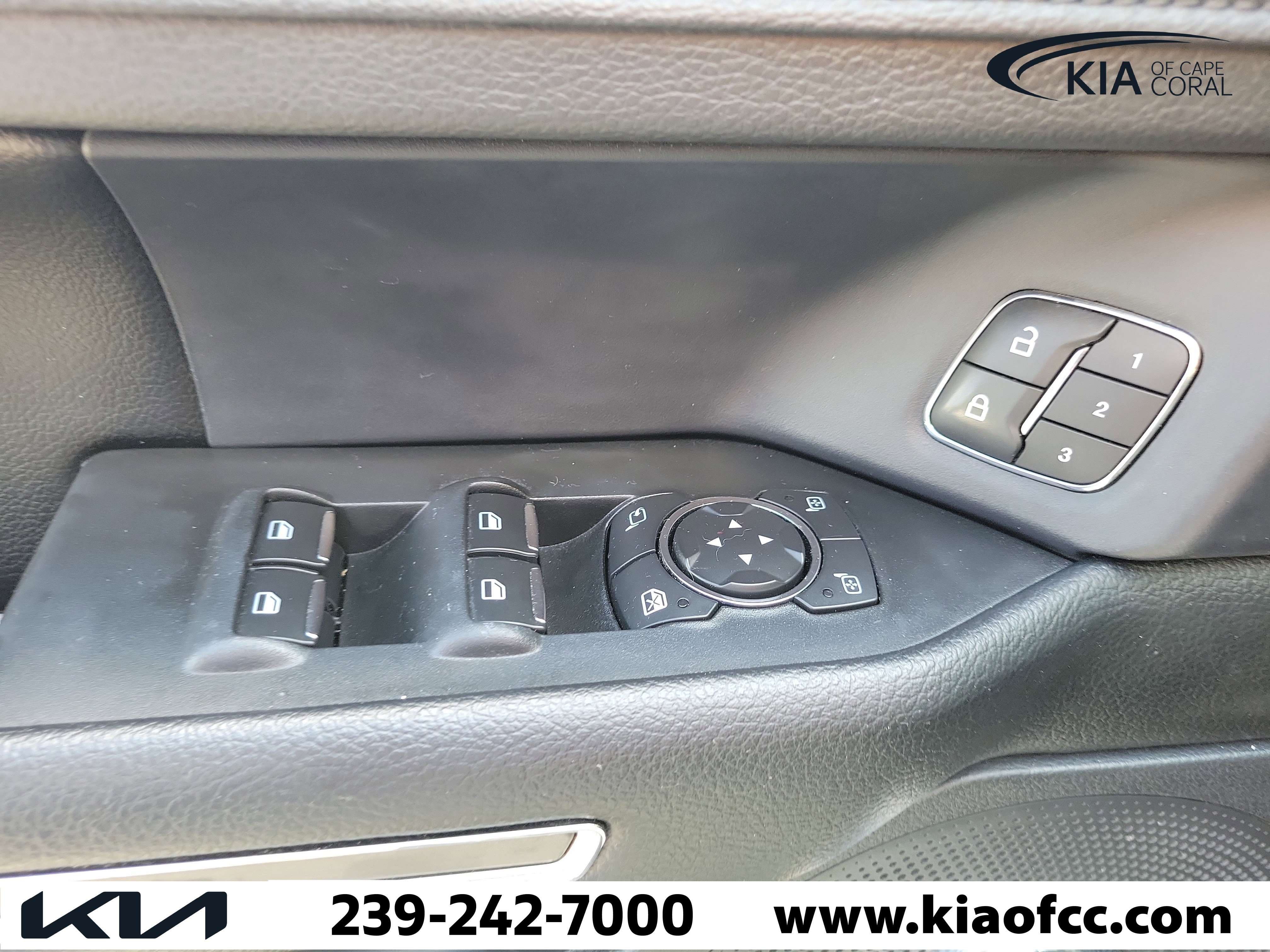 Used 2020 Ford Expedition Max XLT w/ Equipment Group 202A RWD image 25