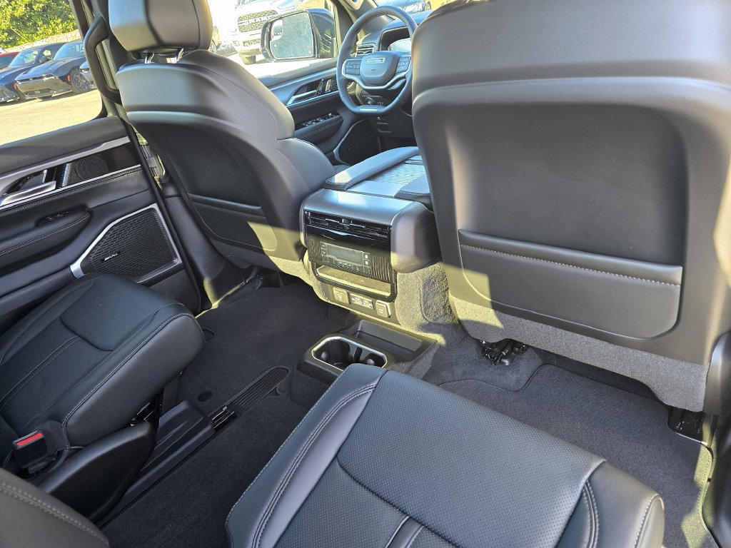 New 2026 Jeep Grand Wagoneer 4WD w/ Premium Group I image 29