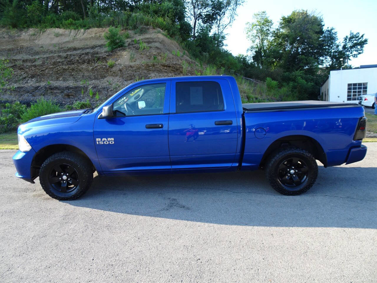 Used 2016 RAM 1500 Express image 1