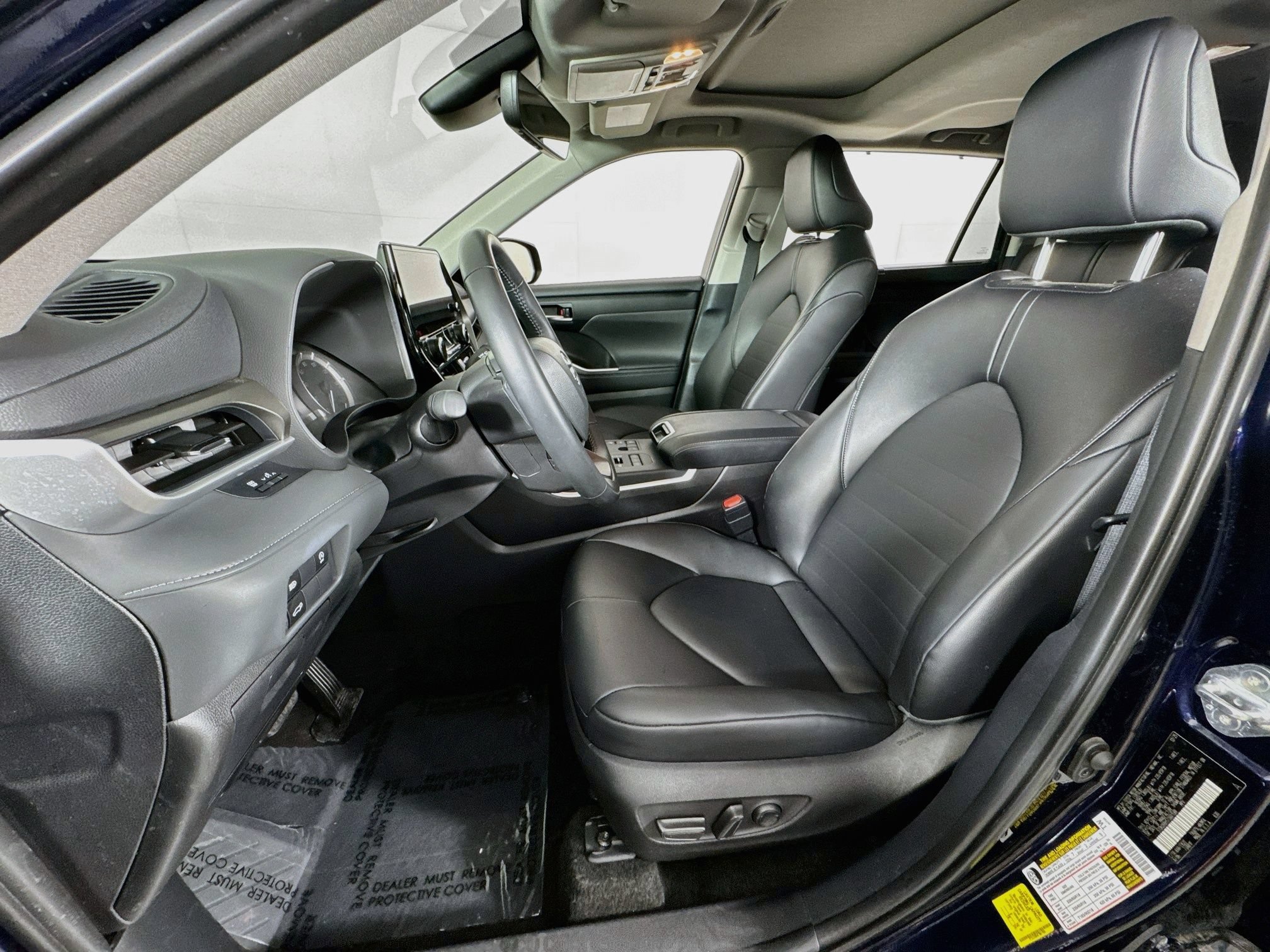 Certified 2026 Toyota Highlander XLE AWD/4WD image 12