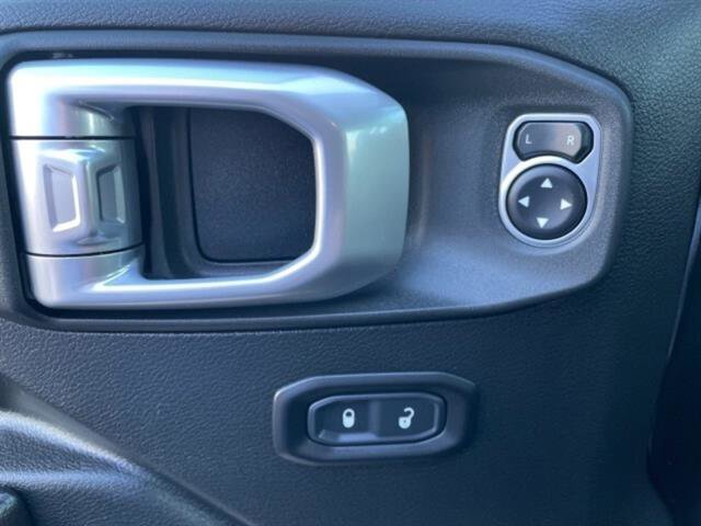 Used 2020 Jeep Gladiator Rubicon image 14