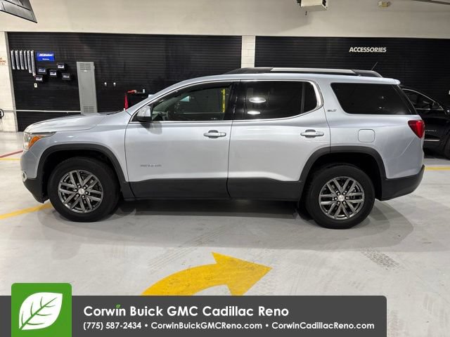 Used 2017 GMC Acadia SLT FWD video 3