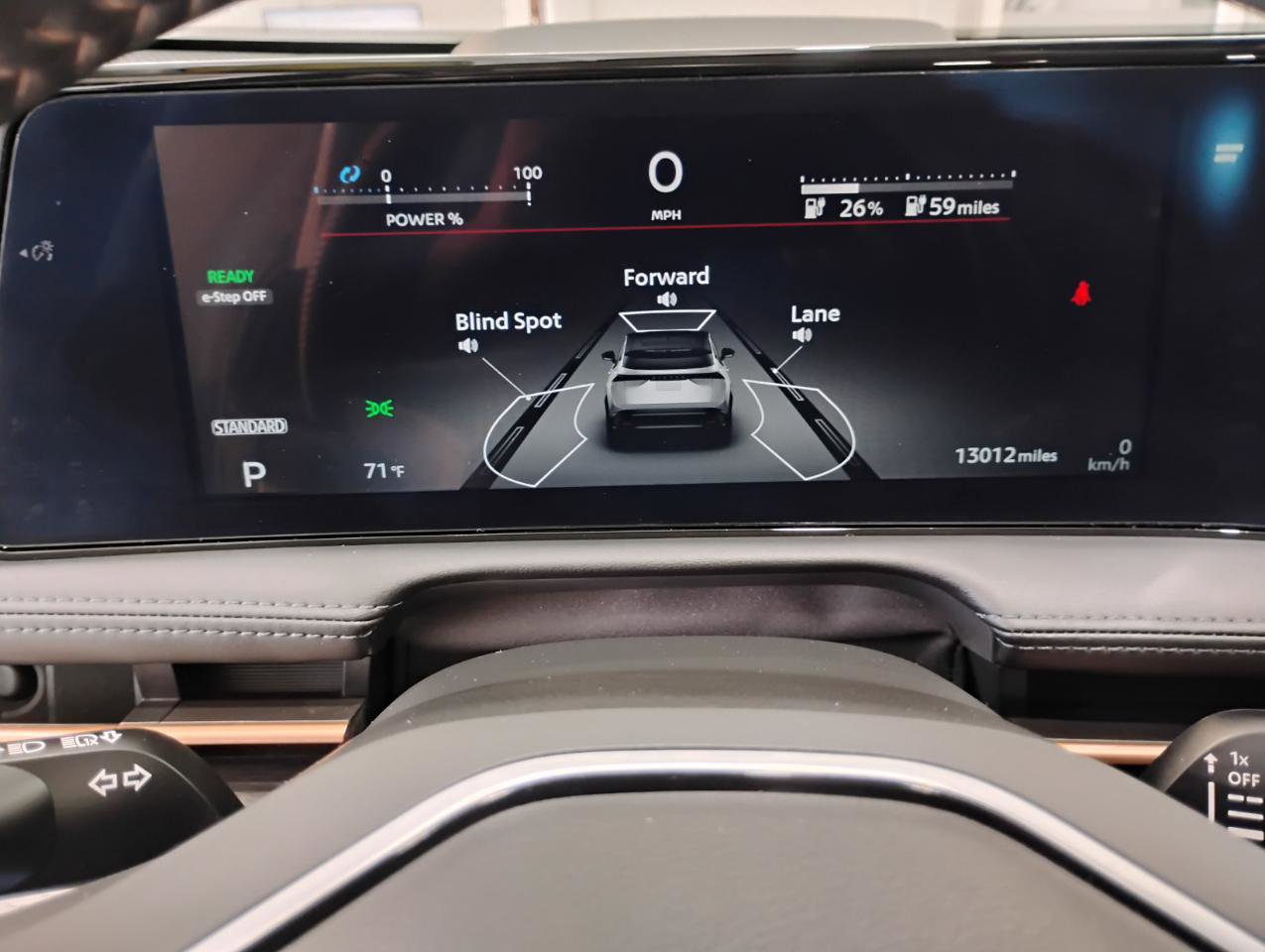 Used 2024 Nissan Ariya AWD image 16