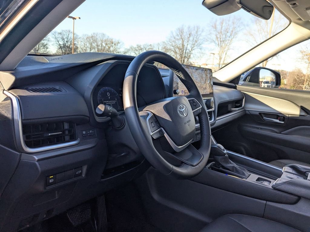 Used 2025 Toyota Grand Highlander XLE image 14