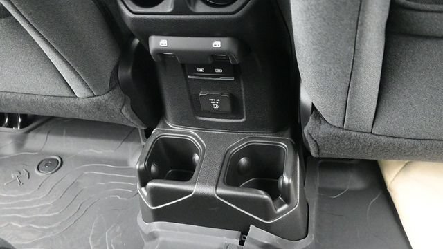 Used 2024 Jeep Gladiator Sport AWD/4WD image 20