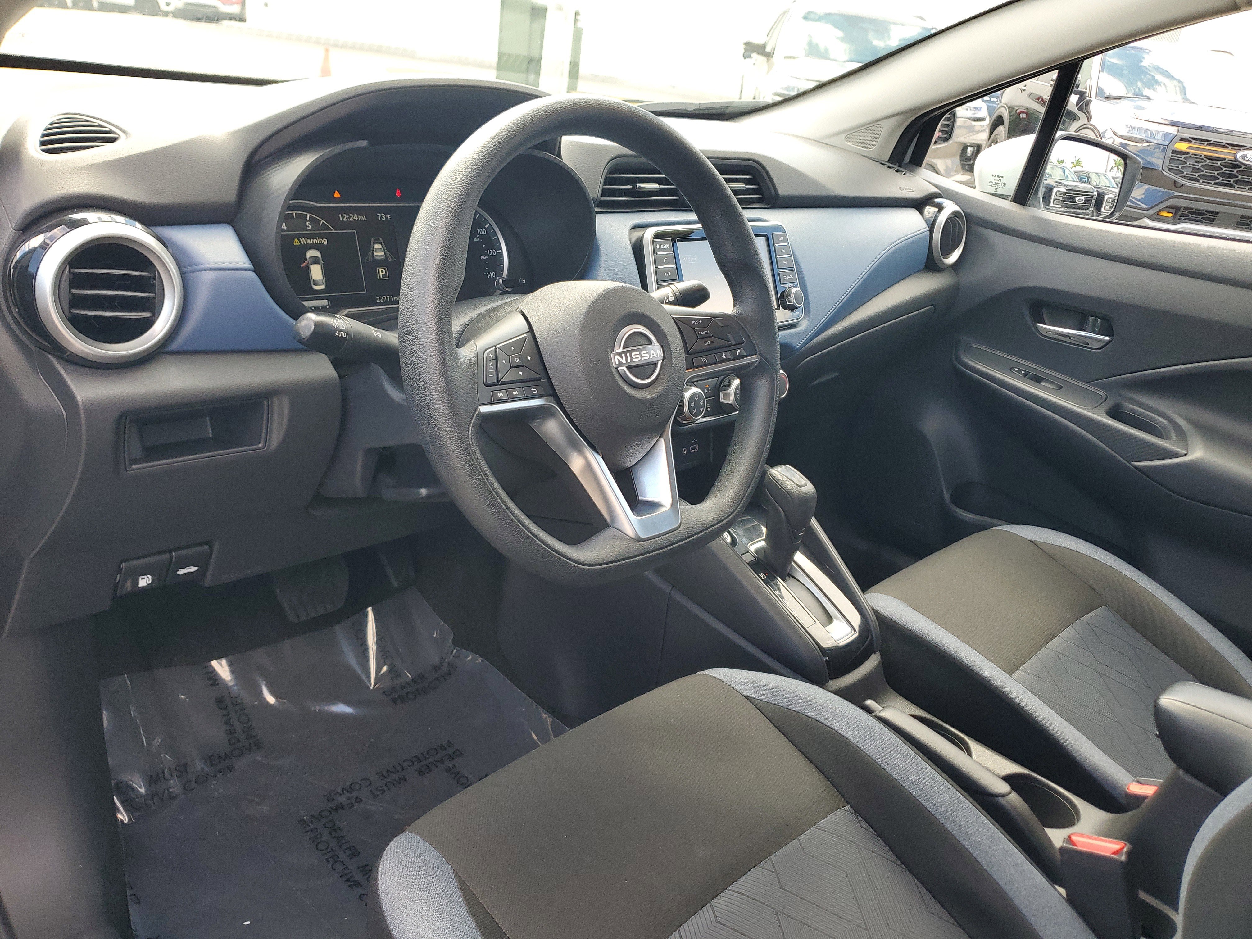 Certified 2025 Nissan Versa SV w/ Trunk Package image 9