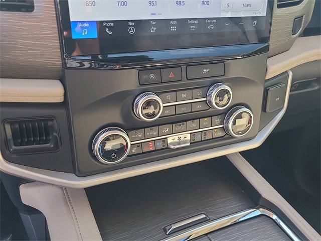 Used 2024 Ford Expedition Max Limited image 37