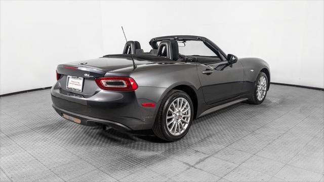Used 2017 FIAT 124 Spider Classica image 6