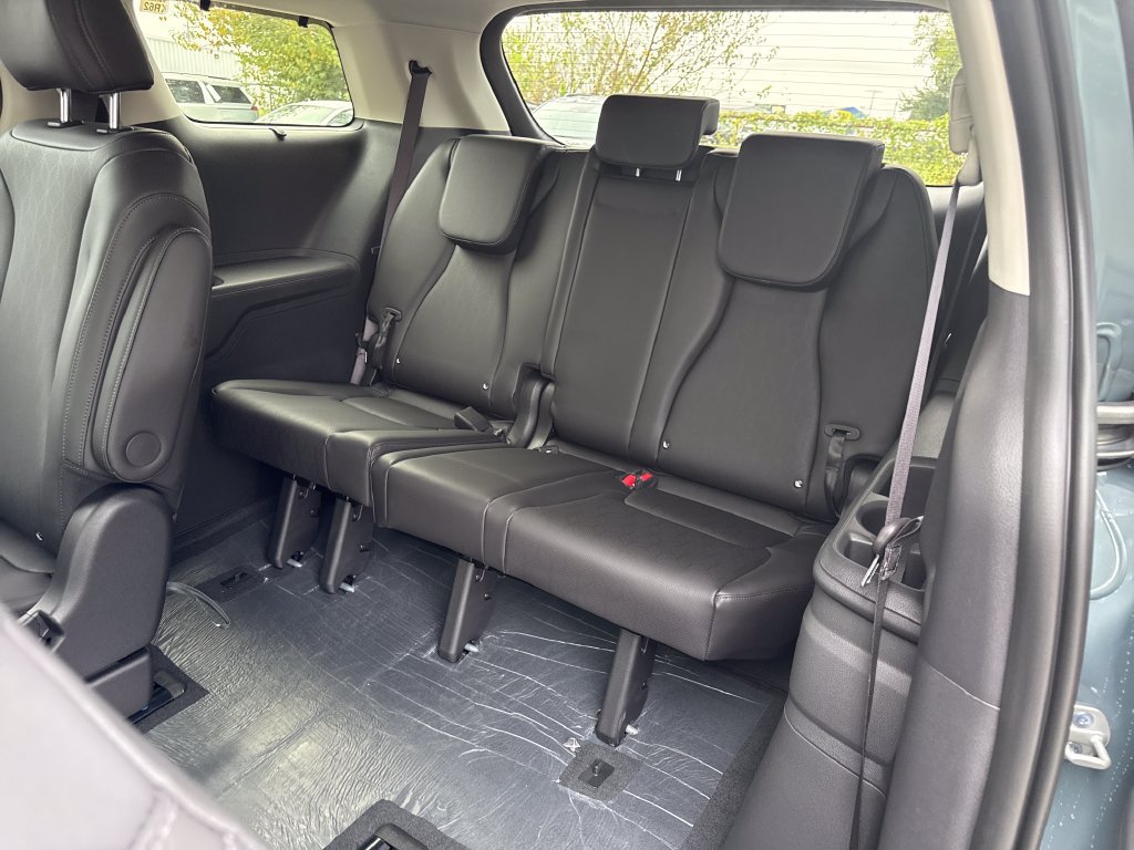New 2027 Kia Carnival SX FWD image 15