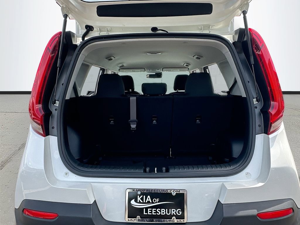 Certified 2022 Kia Soul LX w/ Technology Package FWD image 23
