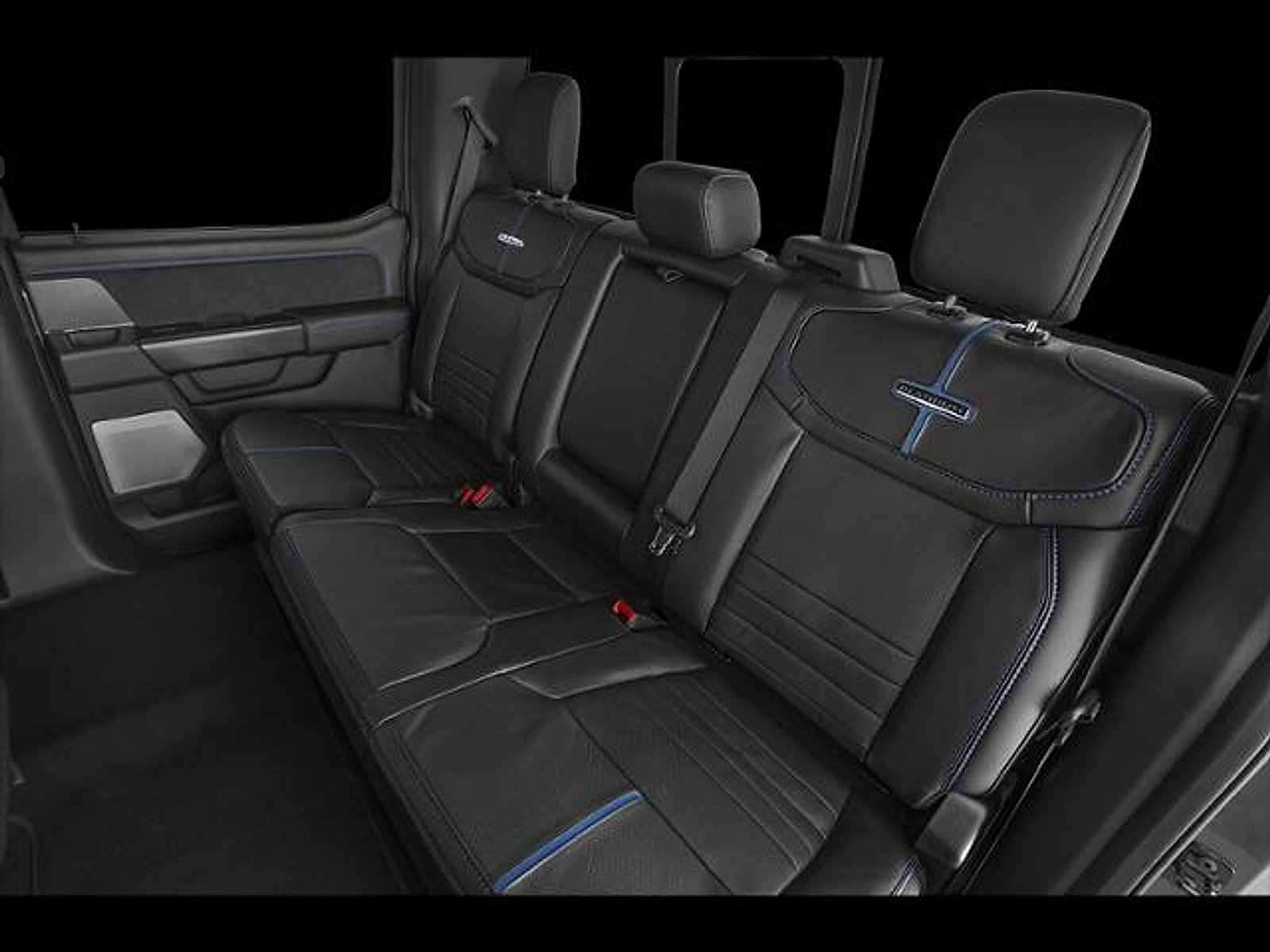 Used 2025 Ford F350 Platinum w/ FX4 Off-Road Package image 52