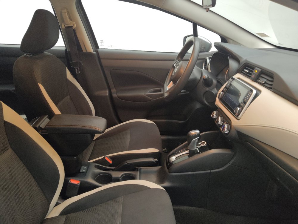 Used 2021 Nissan Versa SV FWD image 21