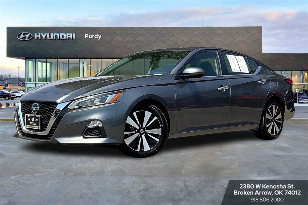 Used 2022 Nissan Altima 2.5 SV