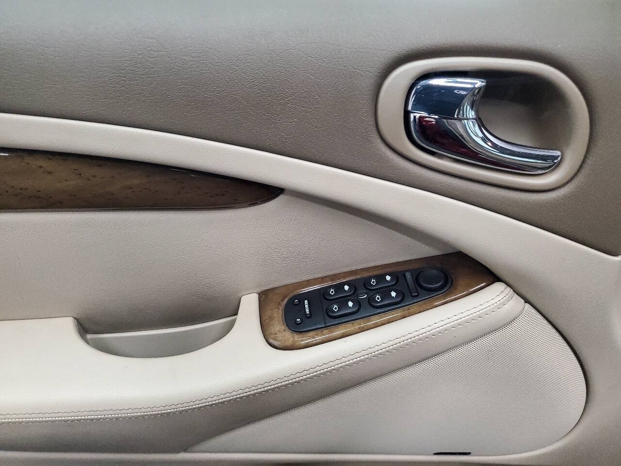 Used 2003 Jaguar S-TYPE 3.0 RWD image 10