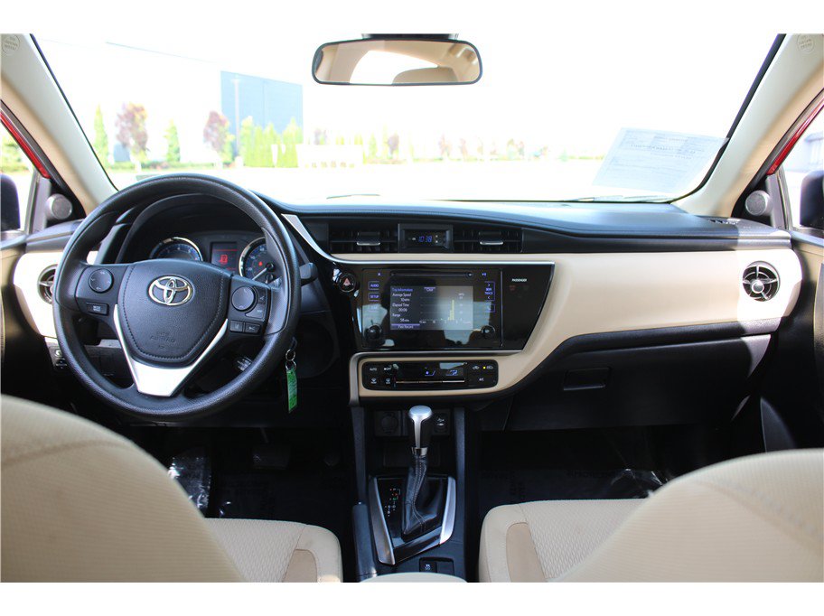 Used 2017 Toyota Corolla LE w/ Carpet Mat Package (TMS) FWD image 12