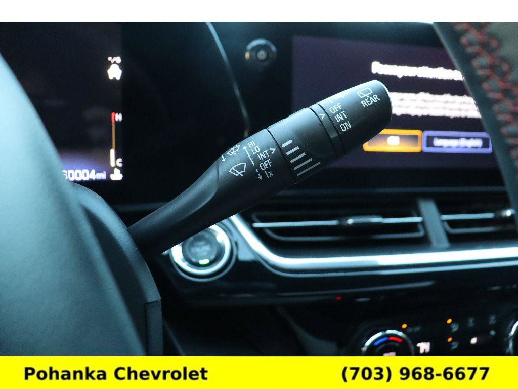 Used 2024 Chevrolet Trax RS w/ Sunroof Package image 17