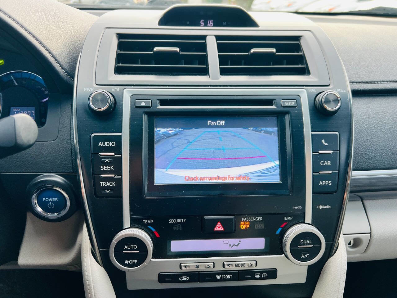 Used 2014 Toyota Camry XLE image 21