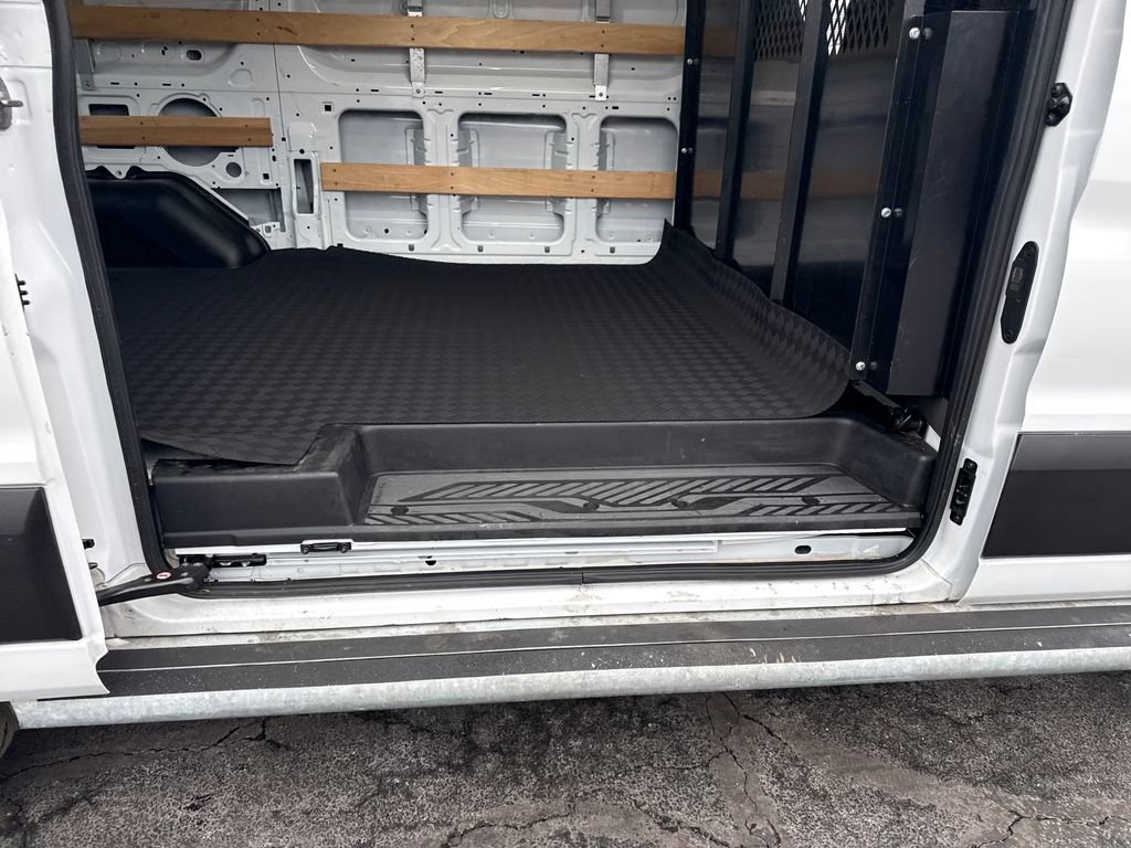 Used 2024 Ford Transit 250 Low Roof w/ Exterior Upgrade Package RWD image 19