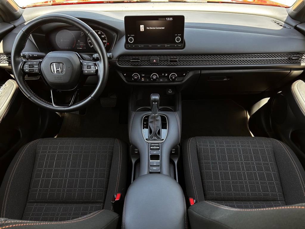 Used 2025 Honda HR-V Sport image 12