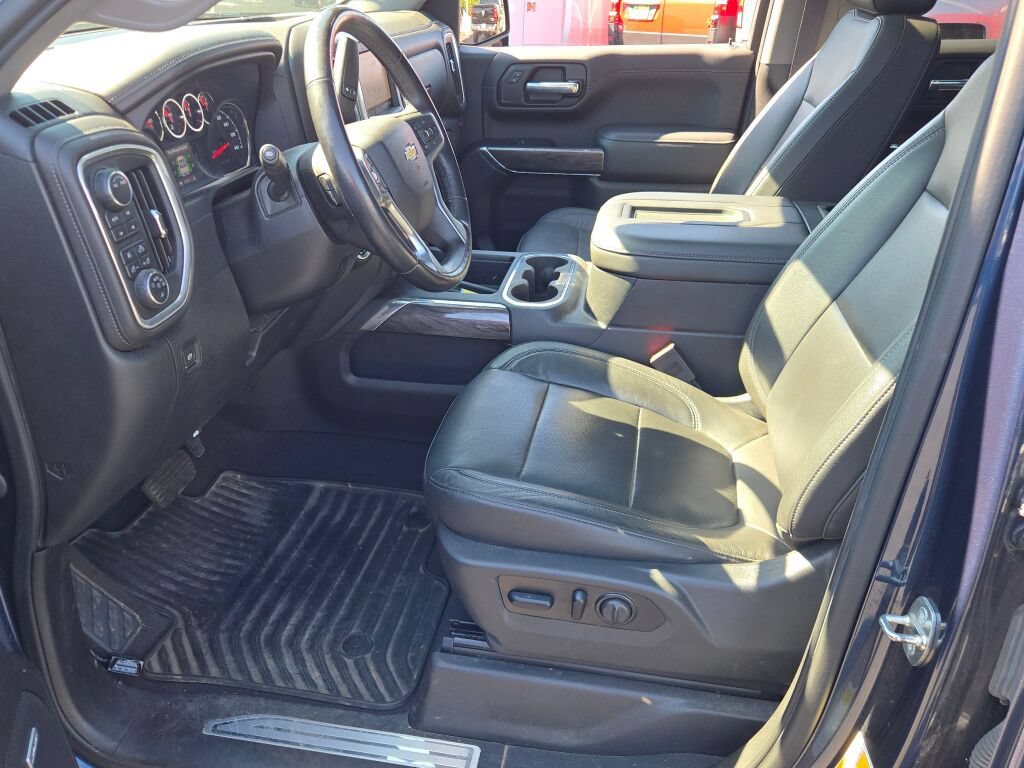 Used 2020 Chevrolet Silverado 1500 LTZ w/ LTZ Premium Package AWD/4WD image 20