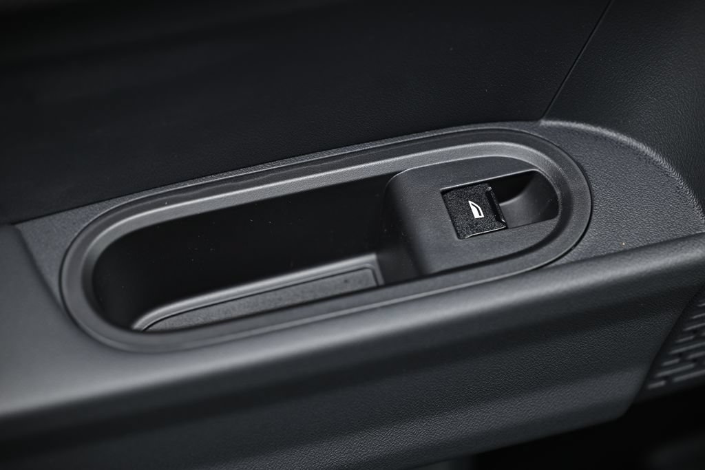 New 2026 MINI Cooper 4-Door Hardtop FWD image 23