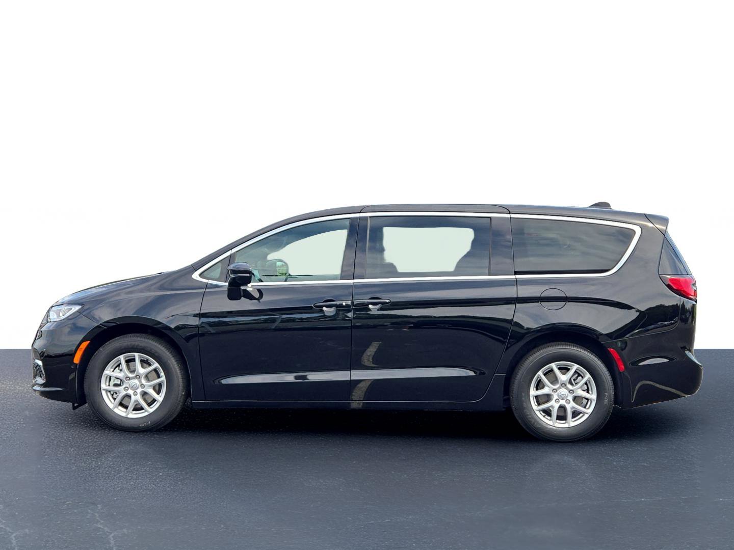 New 2026 Chrysler Pacifica Select image 8