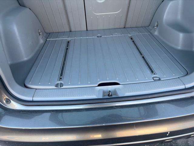 Used 2008 Toyota Matrix FWD image 10