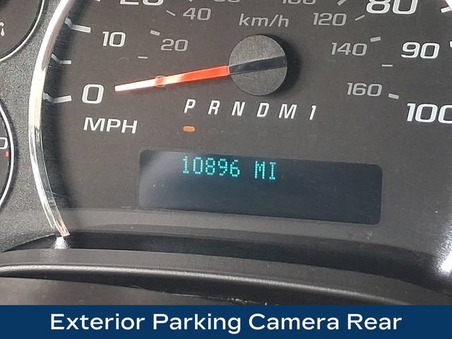 Used 2025 Chevrolet Express 2500 w/ Driver Convenience Package RWD image 6