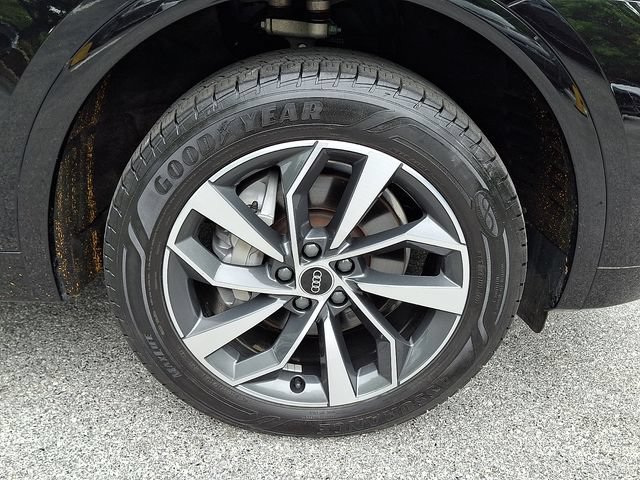 Used 2022 Audi Q5 2.0T Premium Plus w/ Premium Plus Package AWD/4WD image 8