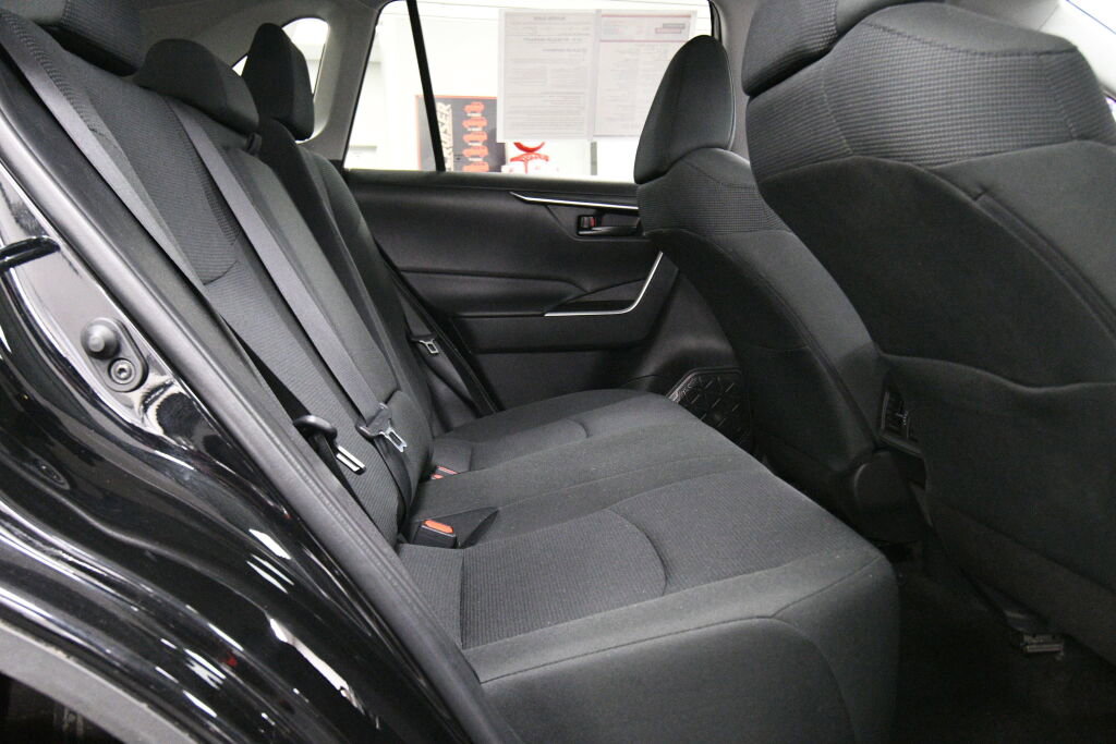 Certified 2024 Toyota RAV4 LE image 22