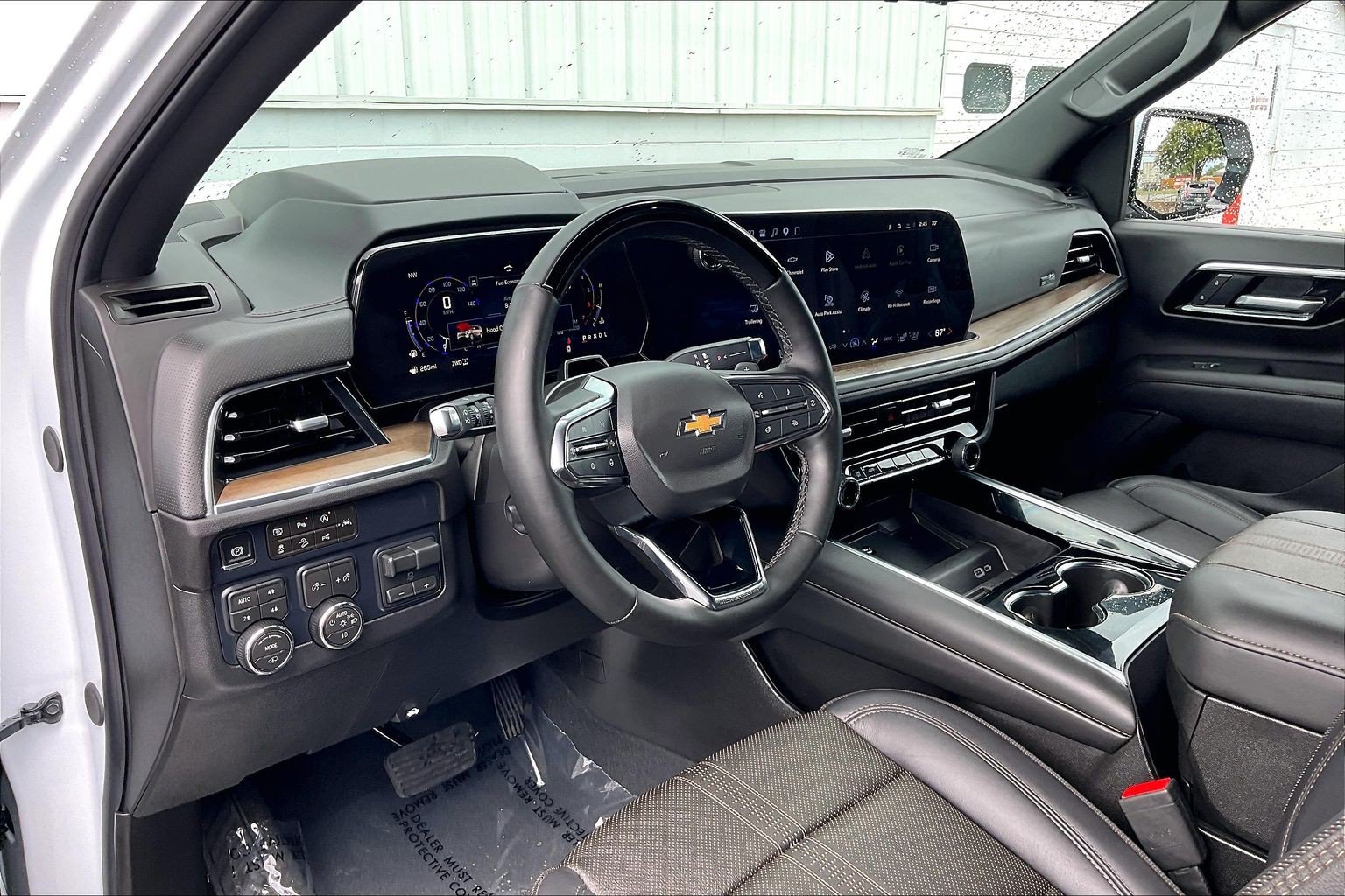 Used 2026 Chevrolet Tahoe High Country AWD/4WD image 17