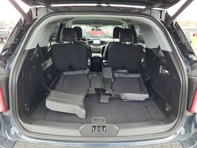 Certified 2022 Ford Explorer XLT w/ Equipment Group 202A image 29