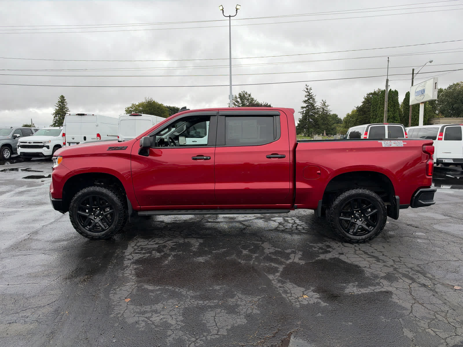 Certified 2024 Chevrolet Silverado 1500 LT Trail Boss w/ Convenience Package II AWD/4WD image 2