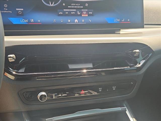 Certified 2026 BMW 330i Sedan w/ M Sport Package RWD image 9