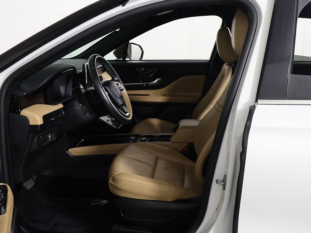 Used 2022 Lincoln Corsair Reserve w/ Elements Package image 26