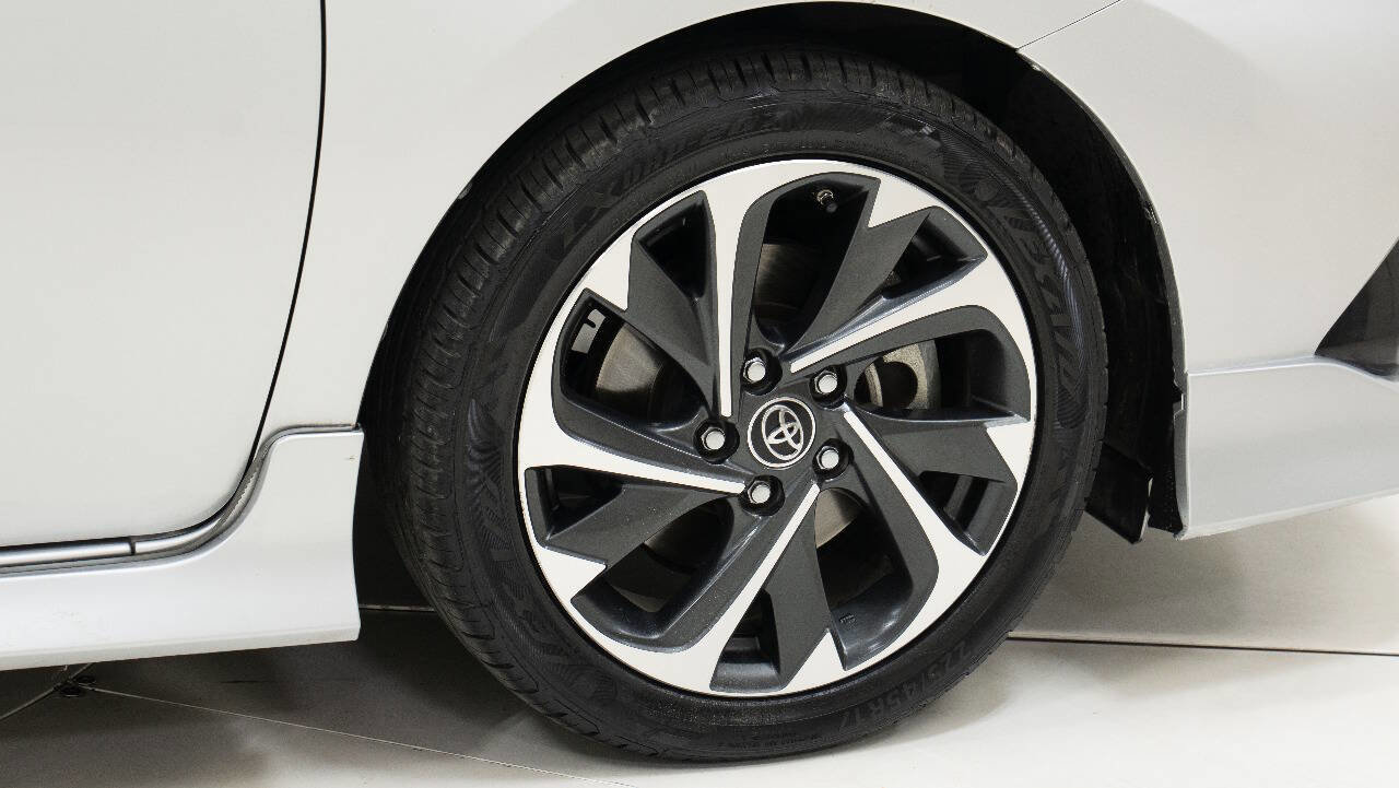 Used 2017 Toyota Corolla iM FWD image 62