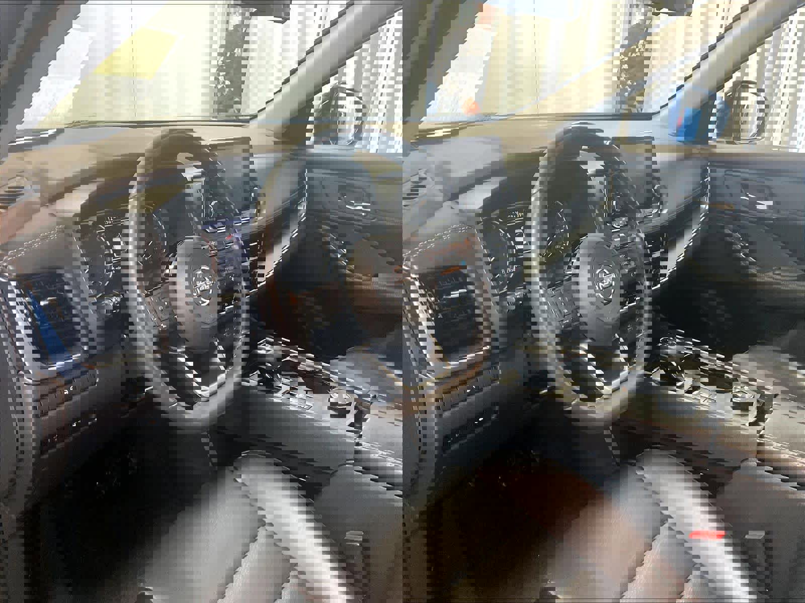 Certified 2023 Nissan Rogue SV w/ SV Premium Package image 8