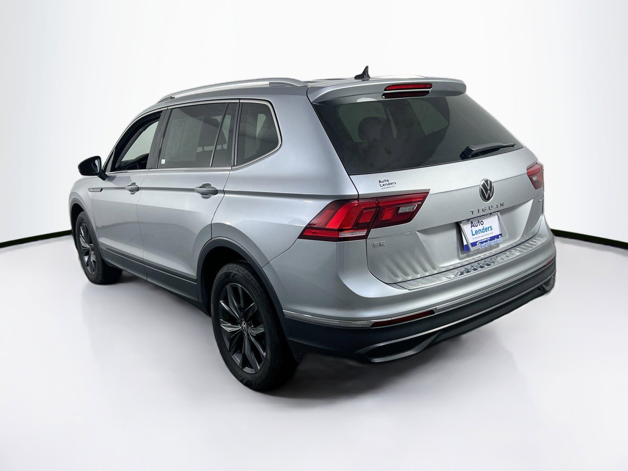 Used 2022 Volkswagen Tiguan SE AWD/4WD image 7