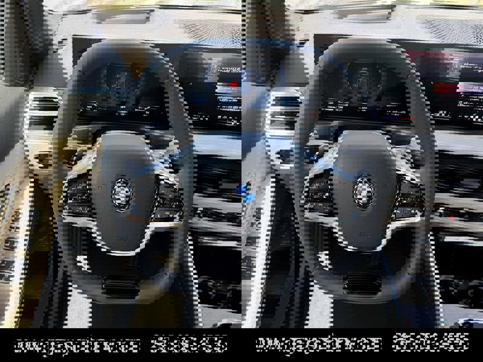 Used 2025 BMW 330i xDrive Sedan w/ Premium Package image 16