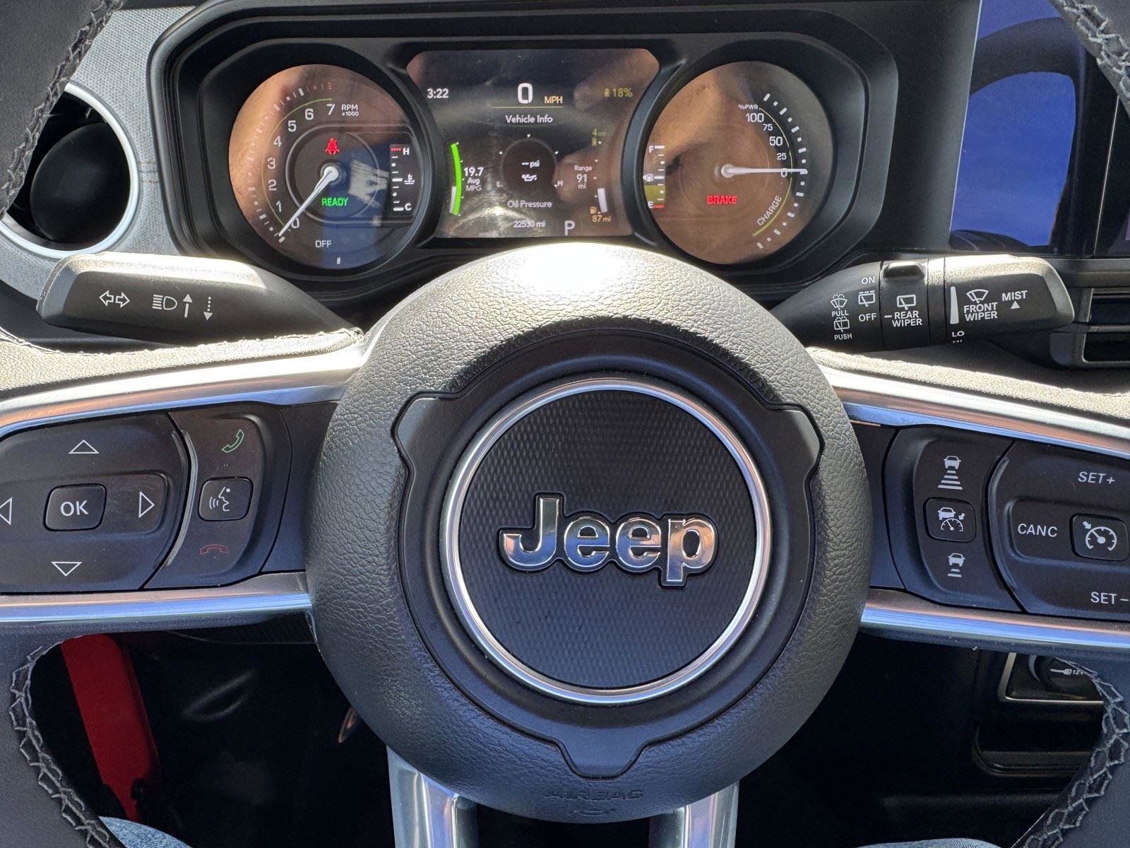 Certified 2025 Jeep Wrangler Sahara w/ Safety Group AWD/4WD image 24