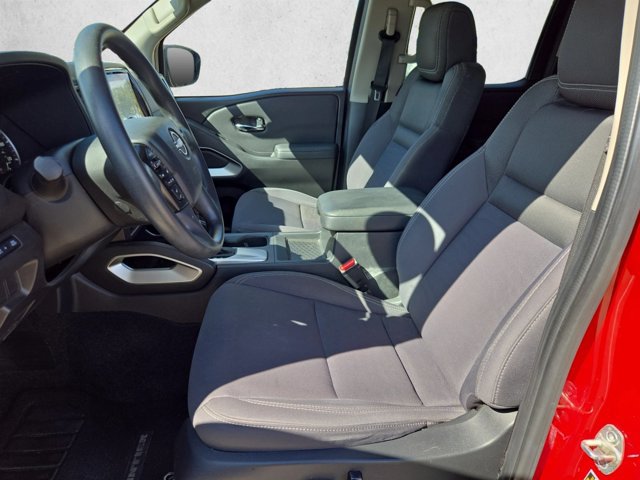 Used 2022 Nissan Frontier SV RWD image 13