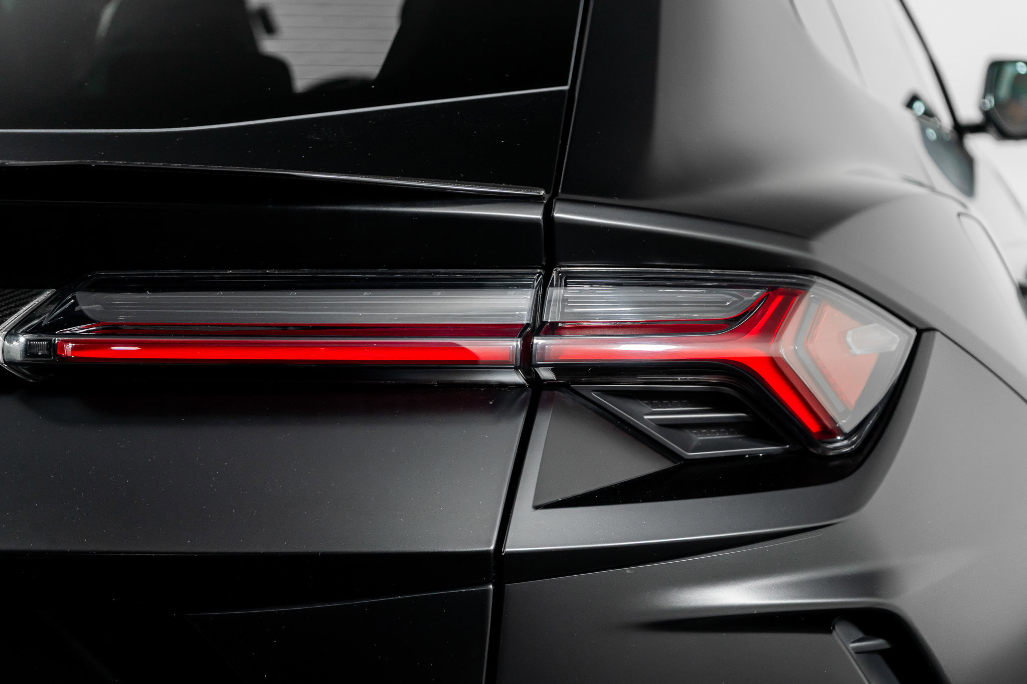 Used 2022 Lamborghini Urus image 13