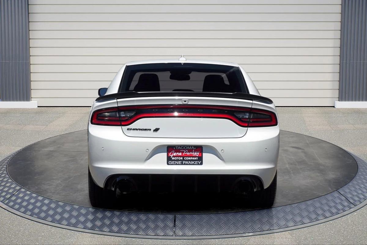 Used 2023 Dodge Charger SXT w/ Blacktop Package image 6