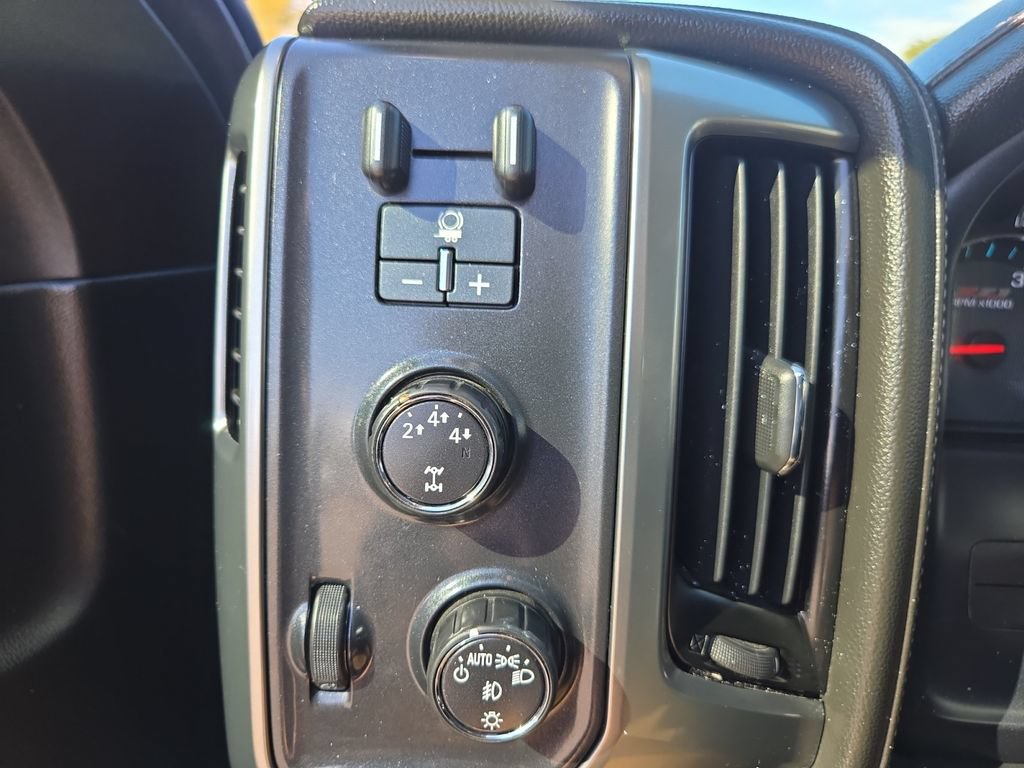 Used 2015 Chevrolet Silverado 2500 LTZ w/ Duramax Plus Package AWD/4WD image 24