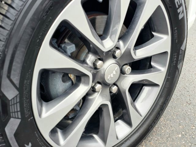 Used 2018 Jeep Grand Cherokee Overland image 7