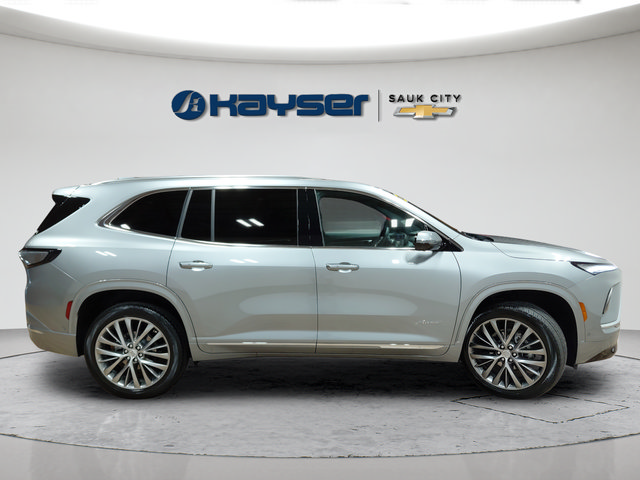 Used 2026 Buick Enclave Avenir w/ Super Cruise Package AWD/4WD image 8